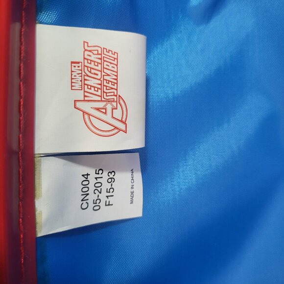 Marvel Avengers Hardside Rolling Luggage for Kids - Picture 5 of 10